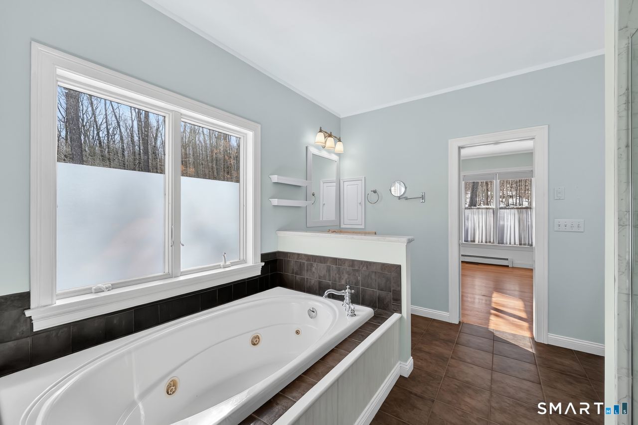 64 Summerwood Ridge Tolland, CT 06084 - Photo 23 of 40