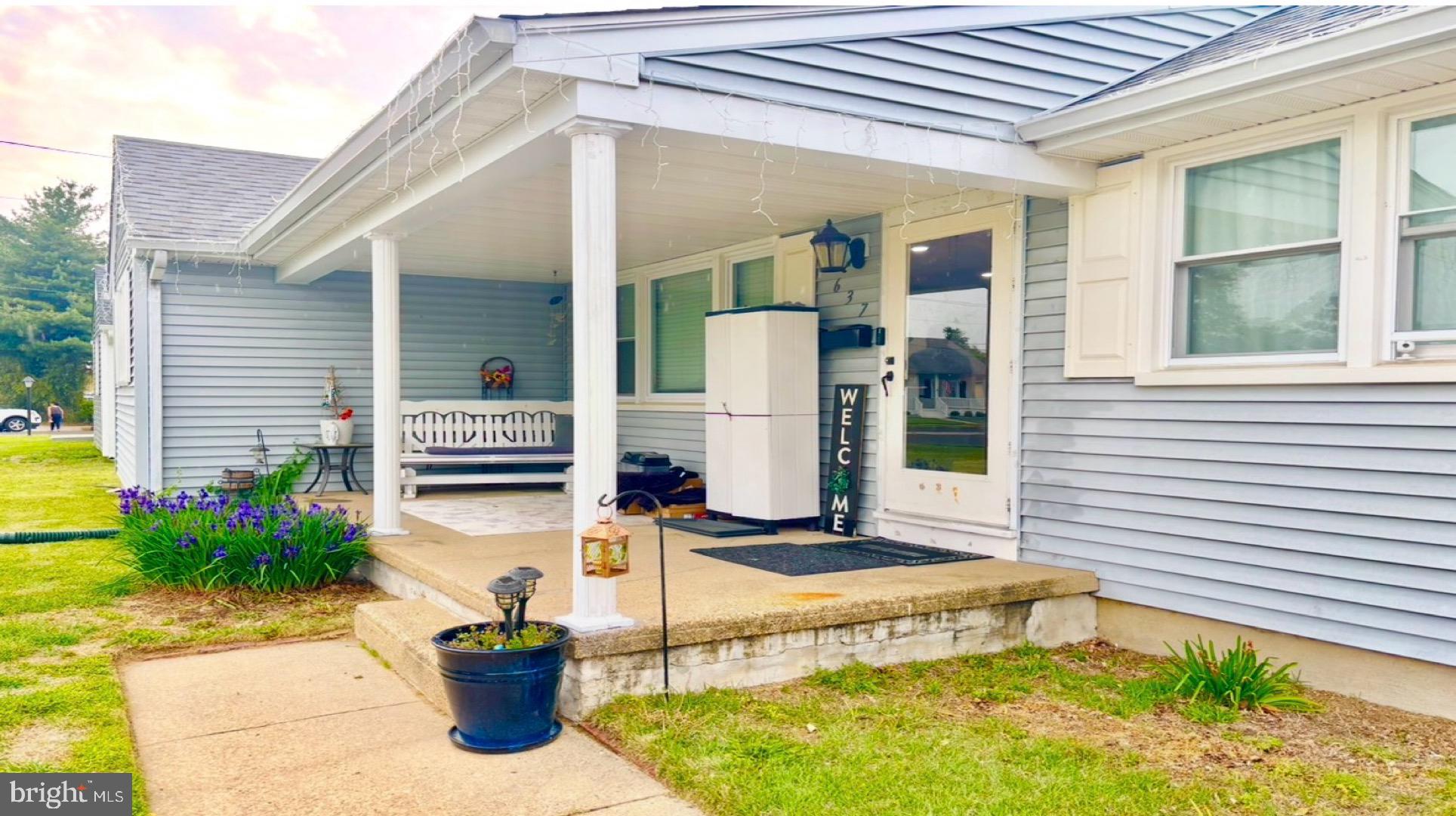 637 Polk Street Riverside, NJ 08075 - Photo 4 of 18 a view of a house with a patio