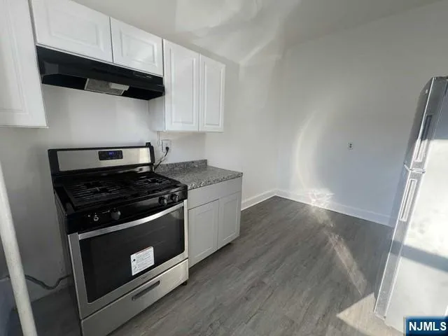 $1,725 | 197 Lafayette Place, Unit A3, Englewood, NJ 07631