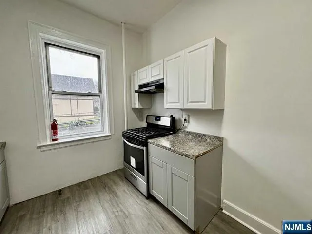 $1,725 | 197 Lafayette Place, Unit A3, Englewood, NJ 07631