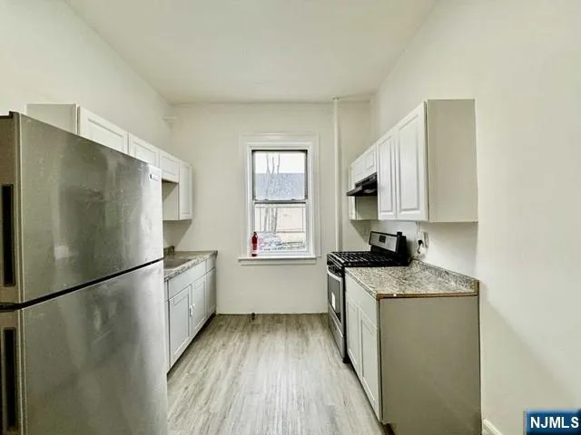 $1,725 | 197 Lafayette Place, Unit A3, Englewood, NJ 07631