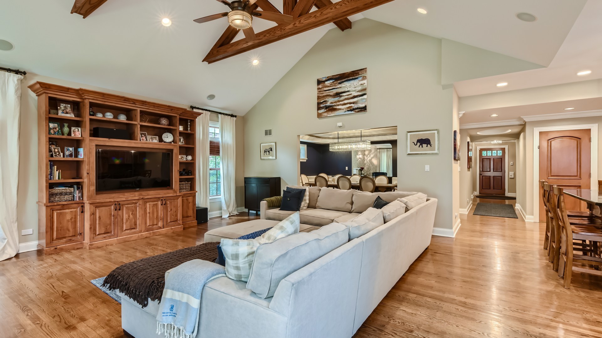 820 Hansen Place Park Ridge, IL 60068 - Photo 12 of 38 a living room with furniture and a flat screen tv