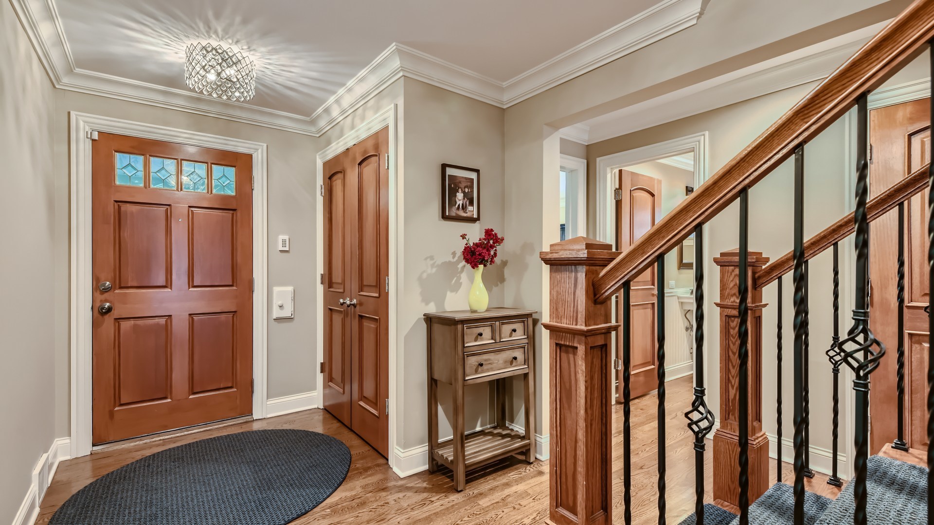 820 Hansen Place Park Ridge, IL 60068 - Photo 2 of 38 a view of an entryway with wooden floor and livingroom
