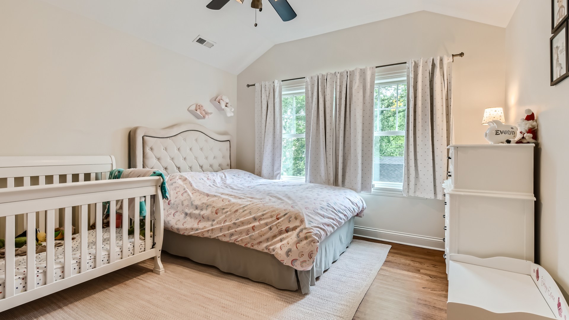 820 Hansen Place Park Ridge, IL 60068 - Photo 24 of 38 a bedroom with a bed and a window