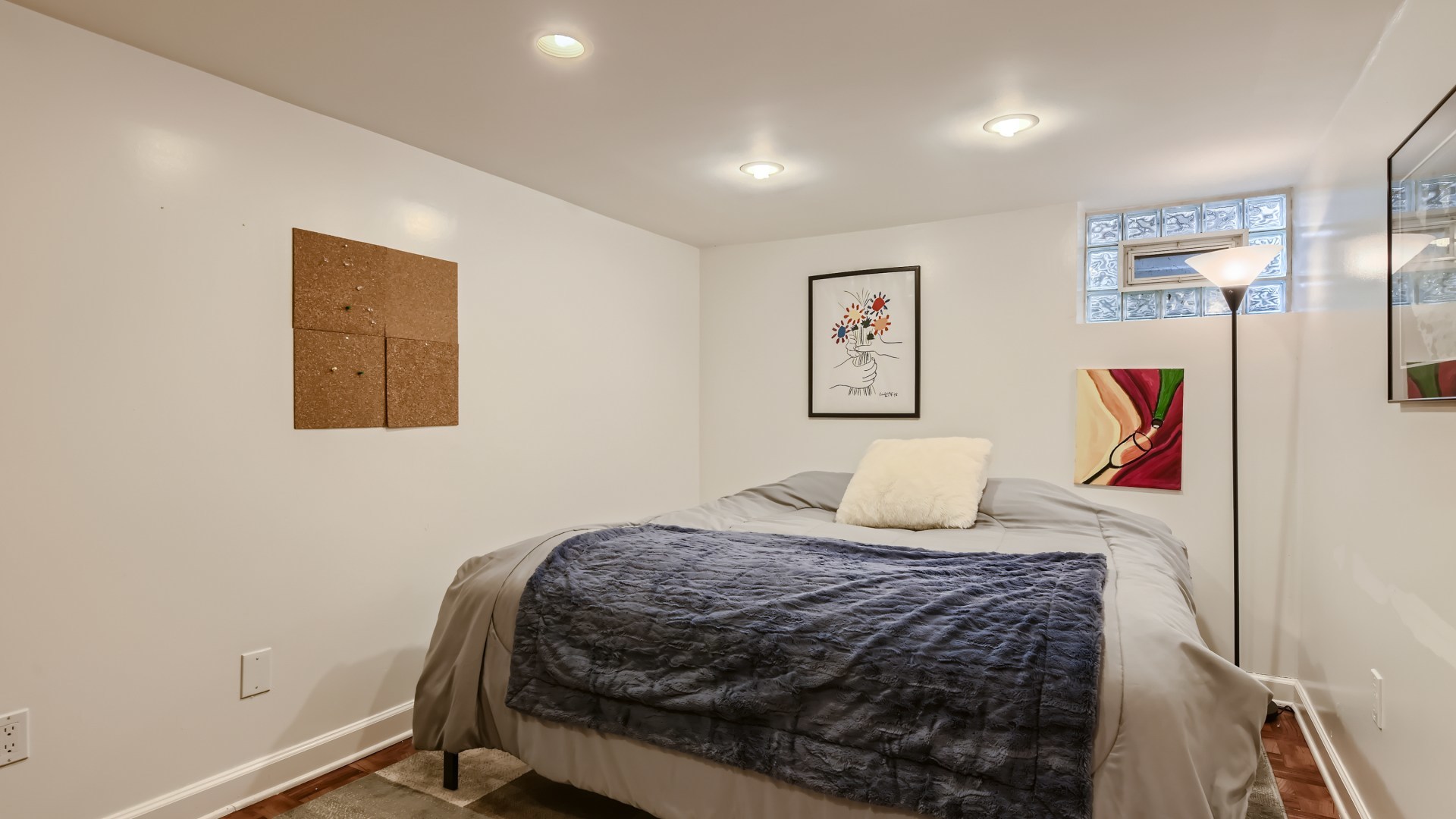 820 Hansen Place Park Ridge, IL 60068 - Photo 30 of 38 a bedroom with a bed and painting on the wall