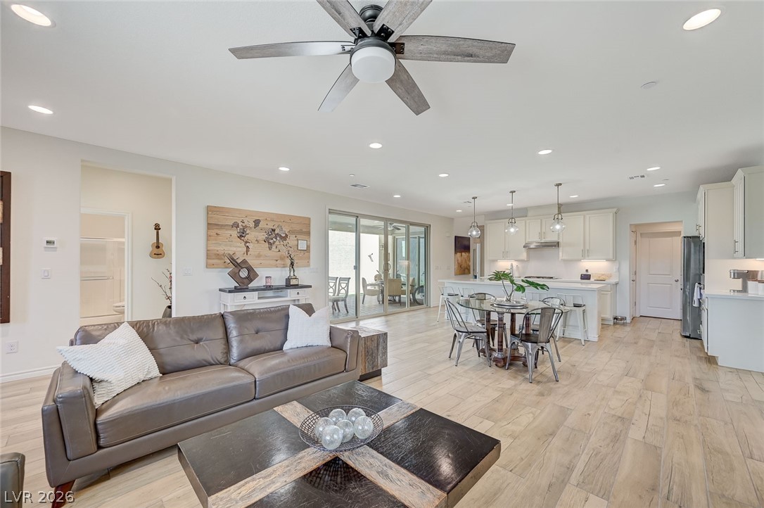1000 East Sunset Road Henderson, NV 89011 - Photo 13 of 58 Gallery Image 13