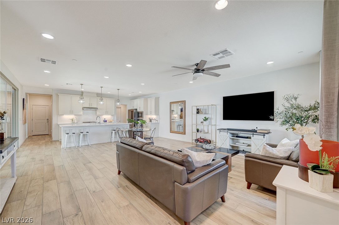 1000 East Sunset Road Henderson, NV 89011 - Photo 14 of 58 Gallery Image 14