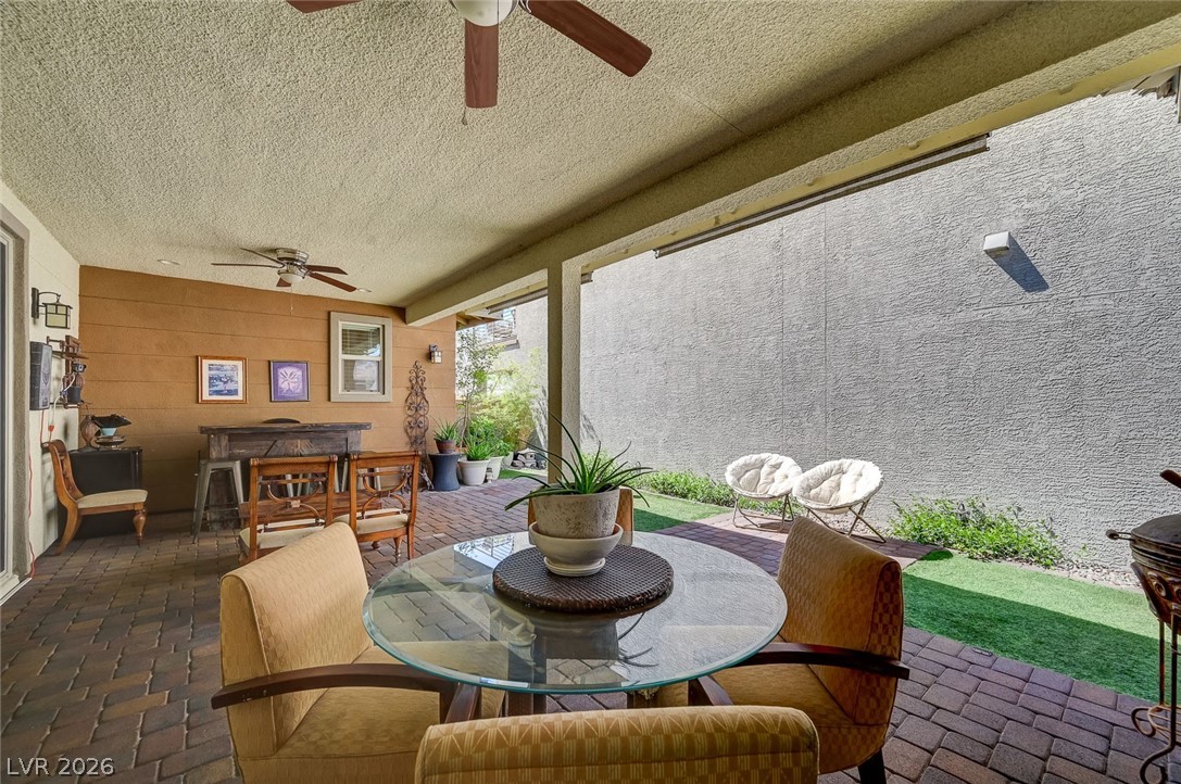 1000 East Sunset Road Henderson, NV 89011 - Photo 31 of 58 Covered patio/yard