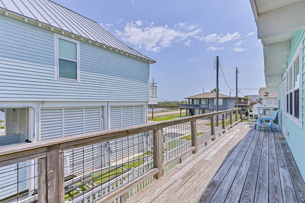$2,000 | 3806 Concho Key, Galveston, TX 77554