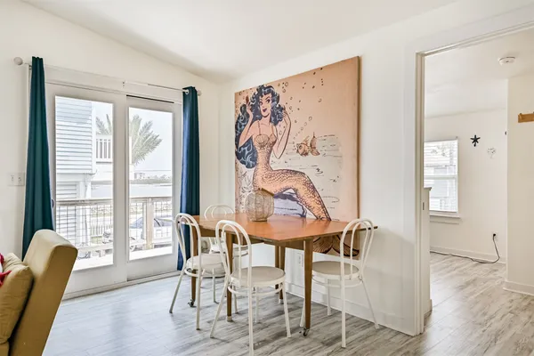 $2,000 | 3806 Concho Key, Galveston, TX 77554
