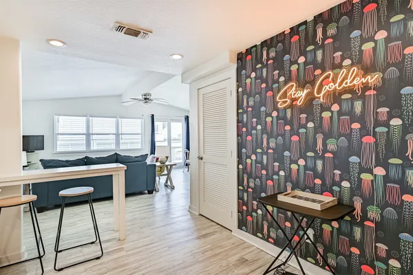 $2,000 | 3806 Concho Key, Galveston, TX 77554