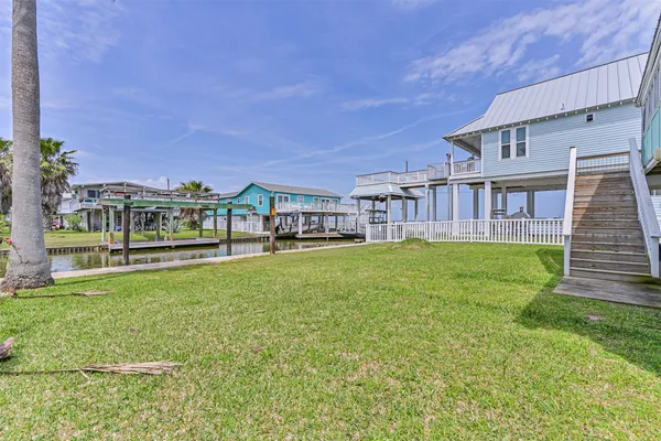 $2,000 | 3806 Concho Key, Galveston, TX 77554