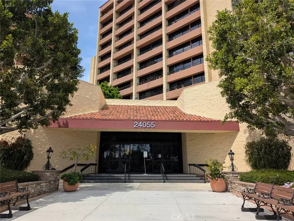 $110,000 | 24055 Paseo Del Lago, Unit 963, Laguna Woods, CA 92637