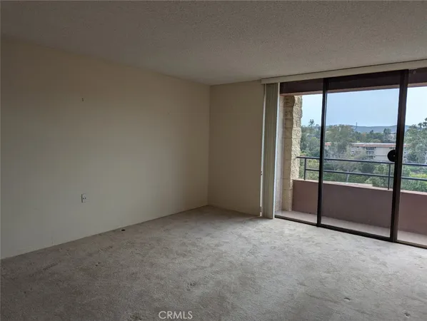 $95,999 | 24055 Paseo Del Lago, Unit 963, Laguna Woods, CA 92637