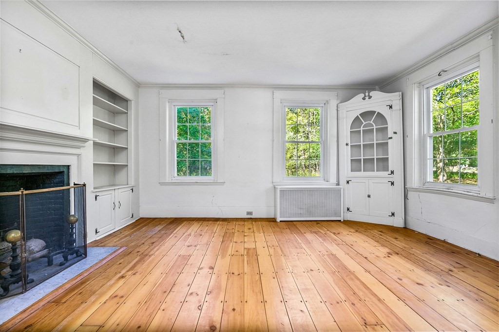 74 Harding Street Medfield, MA 02052 - Photo 17 of 40 Gallery Image 17