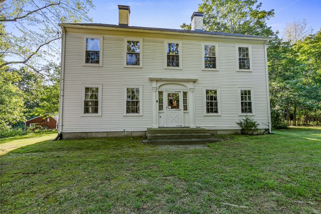 74 Harding Street Medfield, MA 02052 - Photo 4 of 40 Gallery Image 4