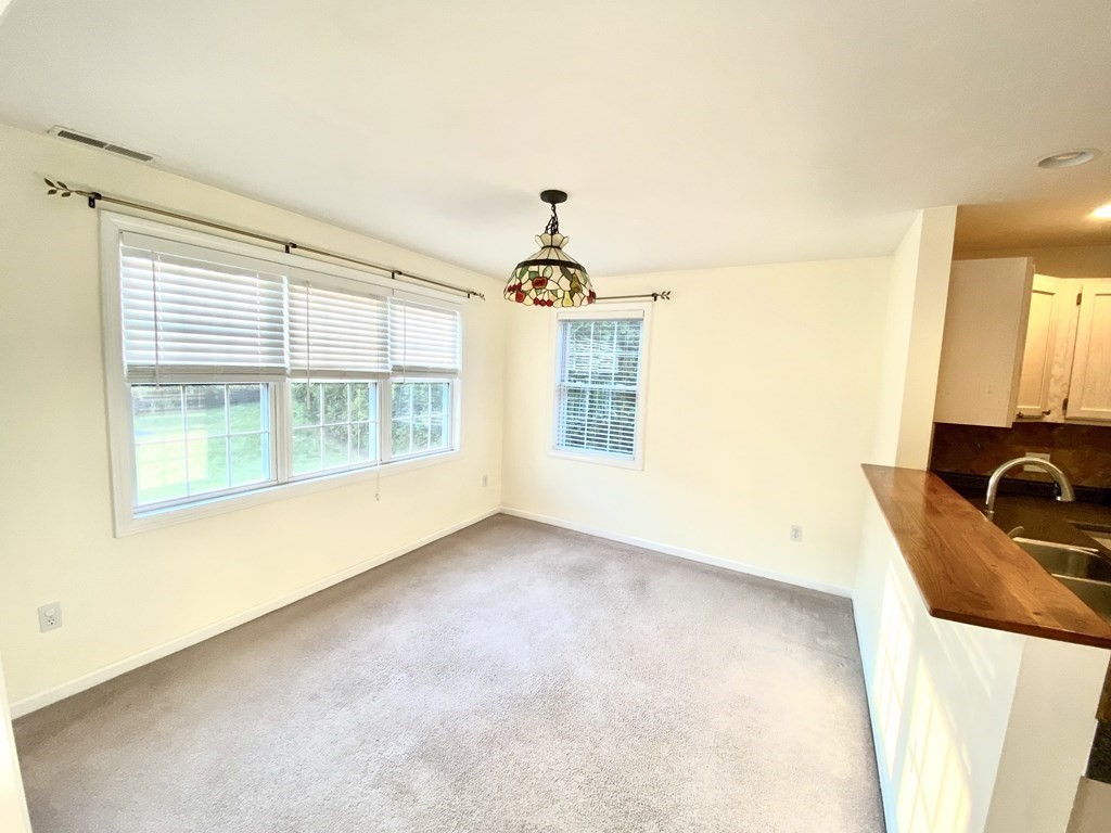 5 Frongillo Farm Road Worcester, MA 01604 - Photo 7 of 19 Gallery Image 7