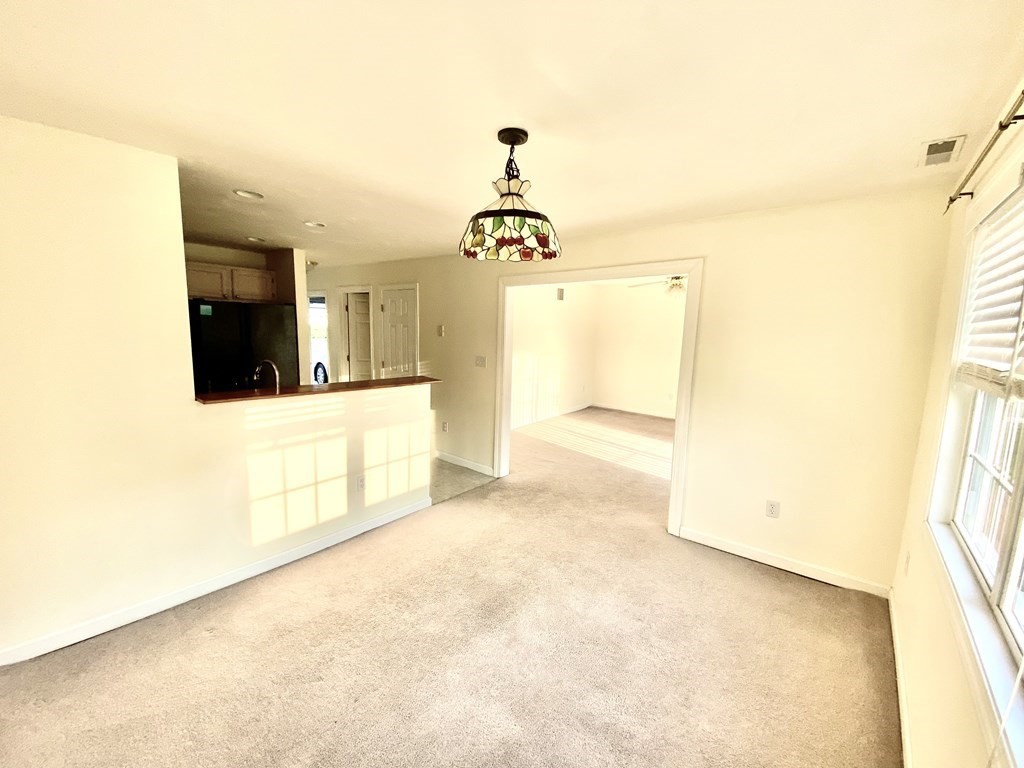 5 Frongillo Farm Road Worcester, MA 01604 - Photo 8 of 19 Gallery Image 8