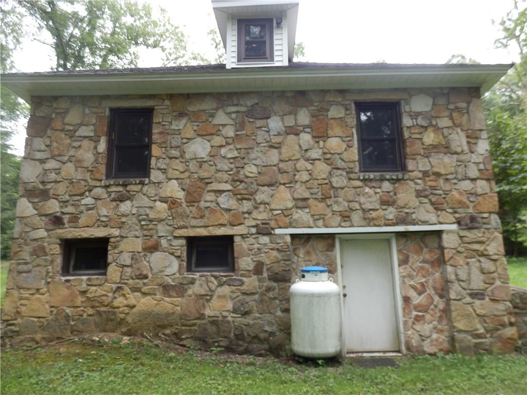 813 Trent Road Somerset, PA 15501 - Photo 2 of 12 Gallery Image 2