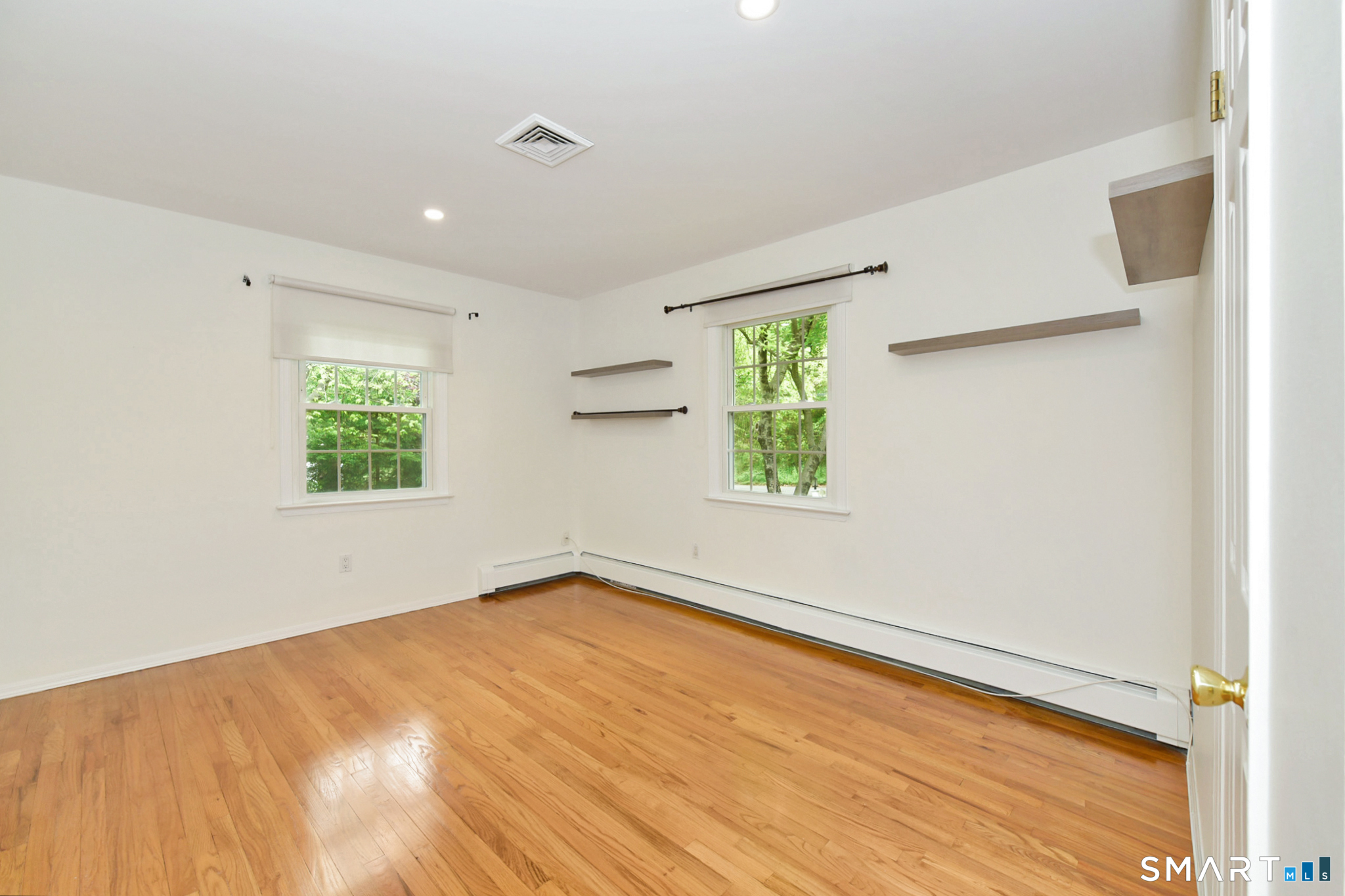 17 Grey Hollow Road Norwalk, CT 06850 - Photo 26 of 39