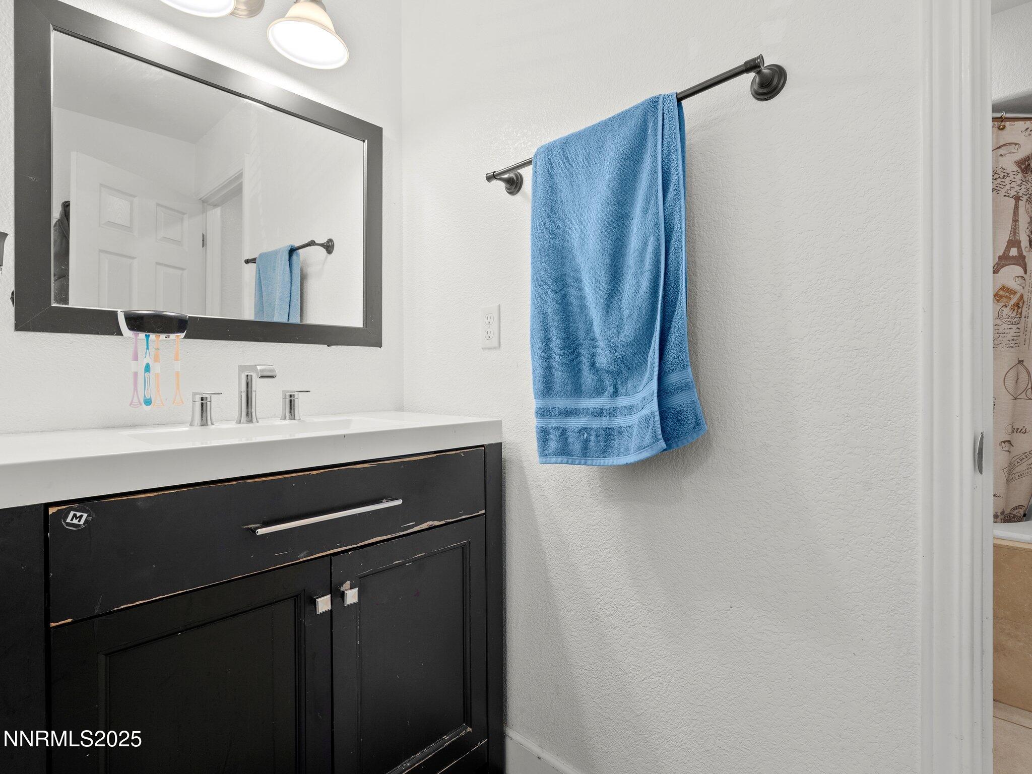 5216 Sun Valley Boulevard Sun Valley, NV 89433 - Photo 21 of 26 5216 Sun Valley Blvd-124