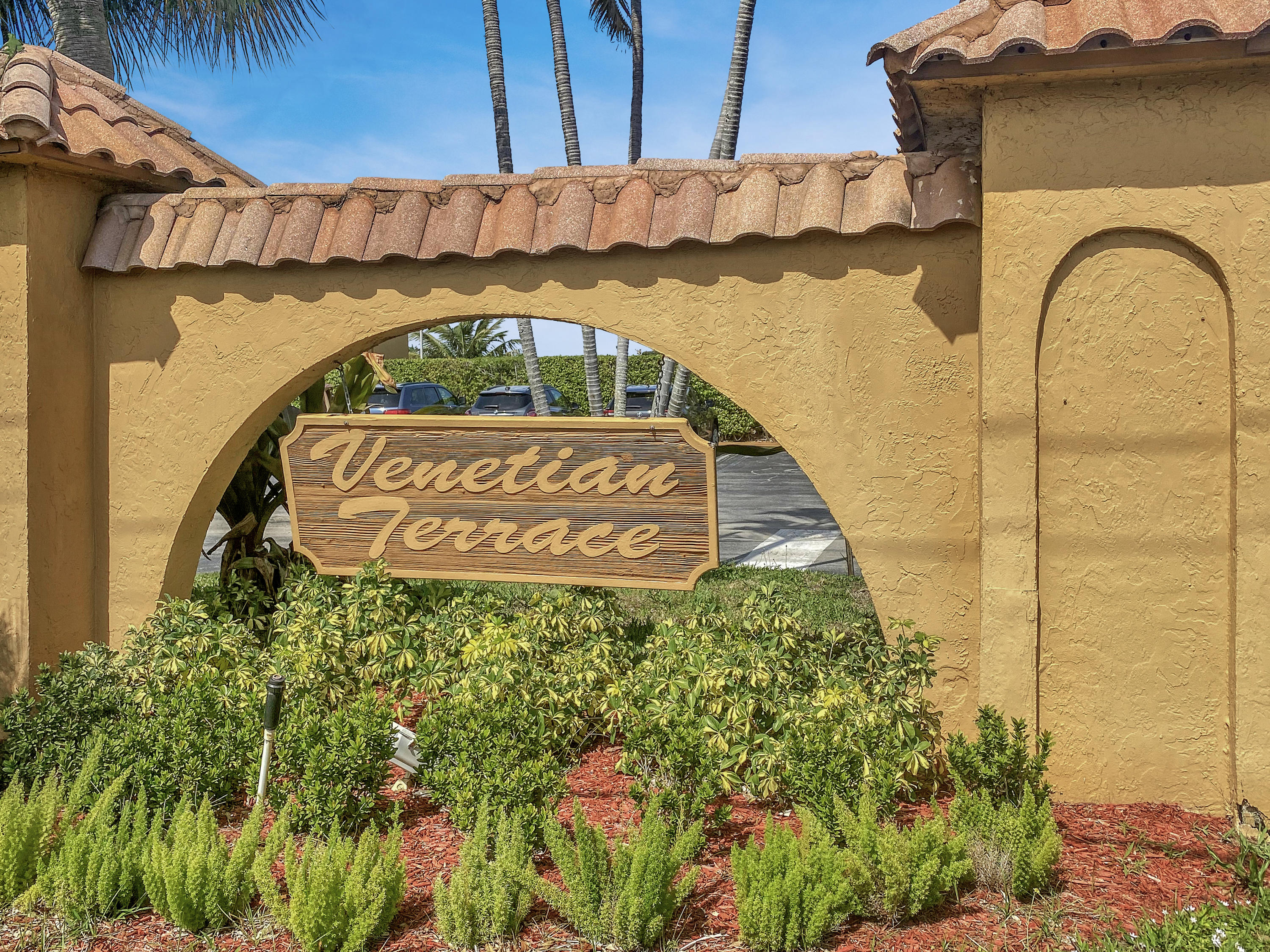 1981 Woolbright Road, Unit E206 Boynton Beach, FL 33426 - Photo 26 of 29 1981 W Woolbright Rd E206 - Community Si