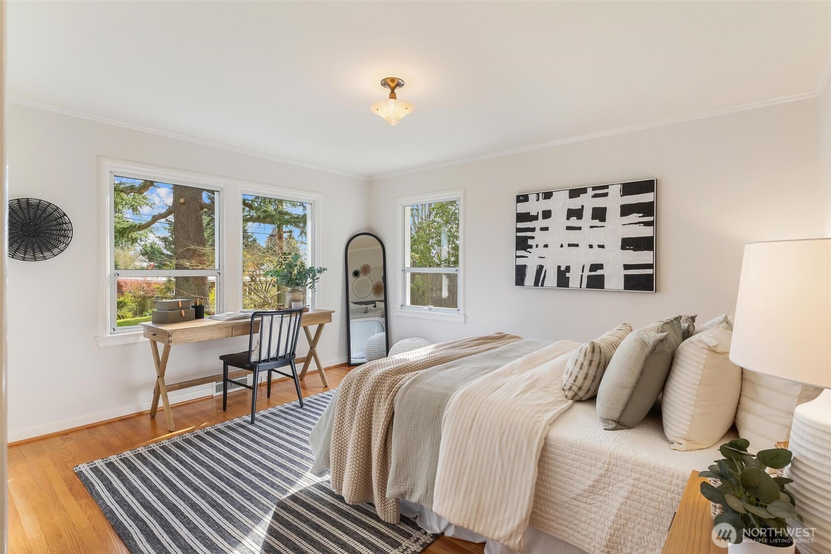 1910 Northwest 97th Street Seattle, WA 98117 - Photo 13 of 35