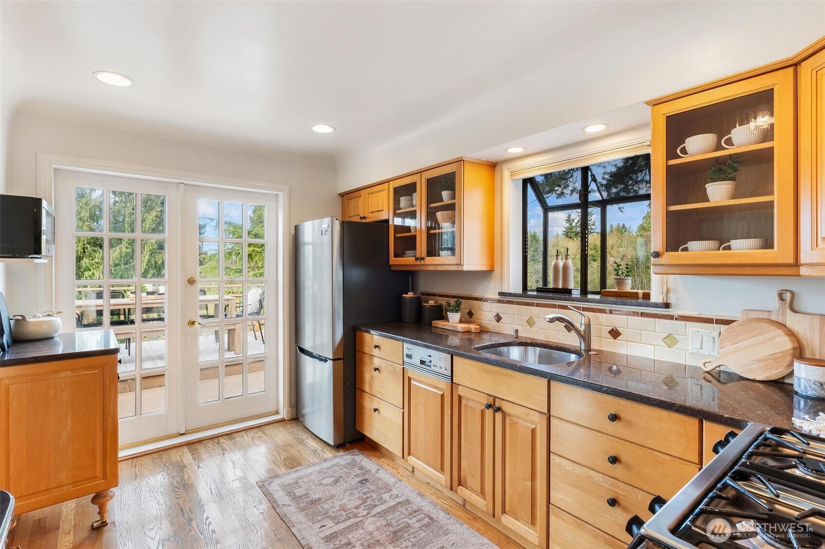 1910 Northwest 97th Street Seattle, WA 98117 - Photo 14 of 40