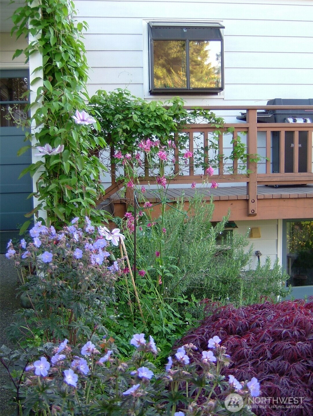 1910 Northwest 97th Street Seattle, WA 98117 - Photo 33 of 40