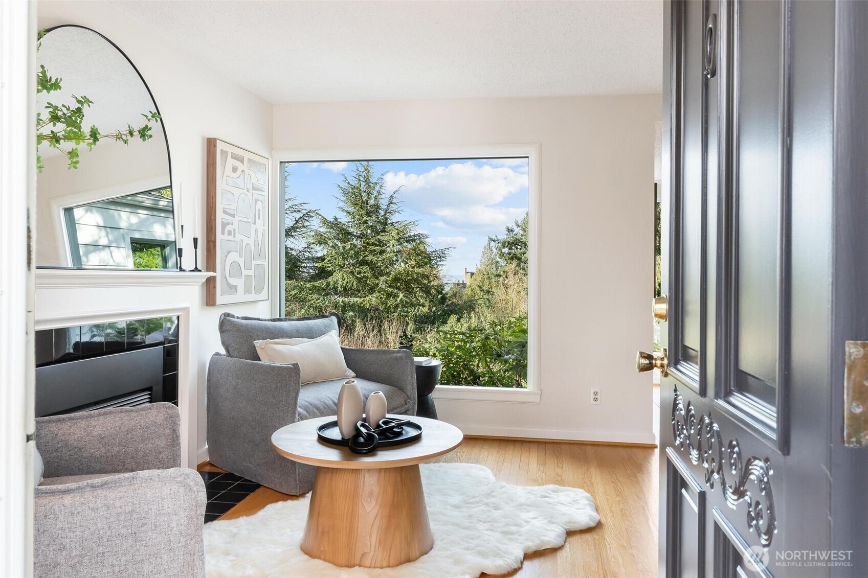 1910 Northwest 97th Street Seattle, WA 98117 - Photo 5 of 35