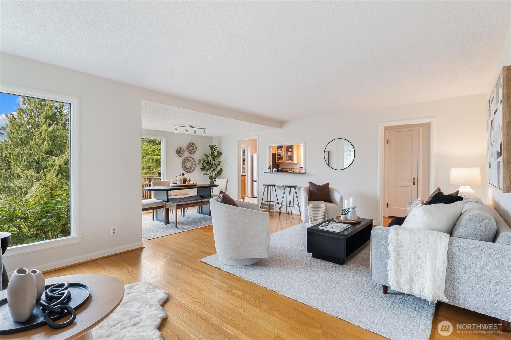 1910 Northwest 97th Street Seattle, WA 98117 - Photo 7 of 35