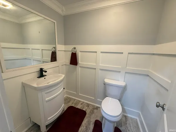 $424,900 | 2406 White Ridge Lane, Washington, IN 47501