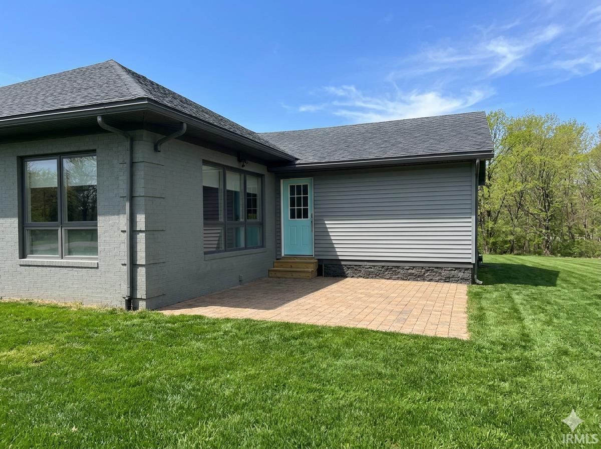 2406 White Ridge Lane Washington, IN 47501 - Photo 3 of 34