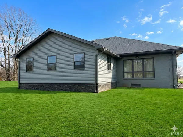 $424,900 | 2406 White Ridge Lane, Washington, IN 47501