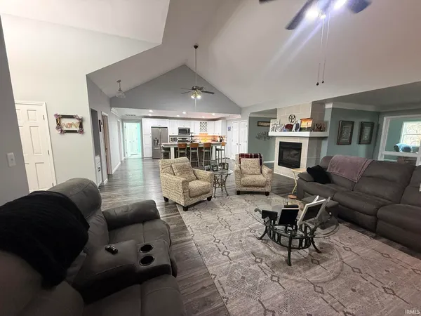 $424,900 | 2406 White Ridge Lane, Washington, IN 47501