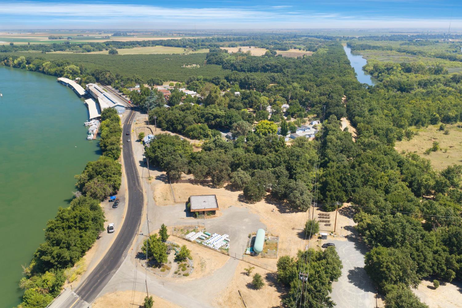 13971 River Road Walnut Grove, CA 95690 - Photo 8 of 20 Gallery Image 8