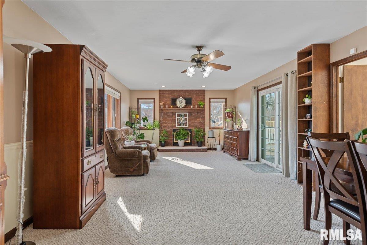 2308 Westview Drive Springfield, IL 62704 - Photo 11 of 37