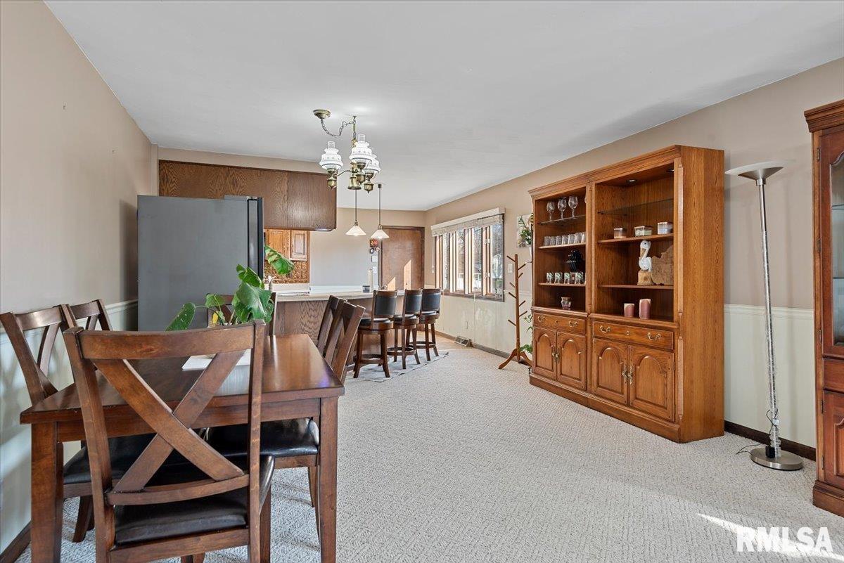 2308 Westview Drive Springfield, IL 62704 - Photo 12 of 37