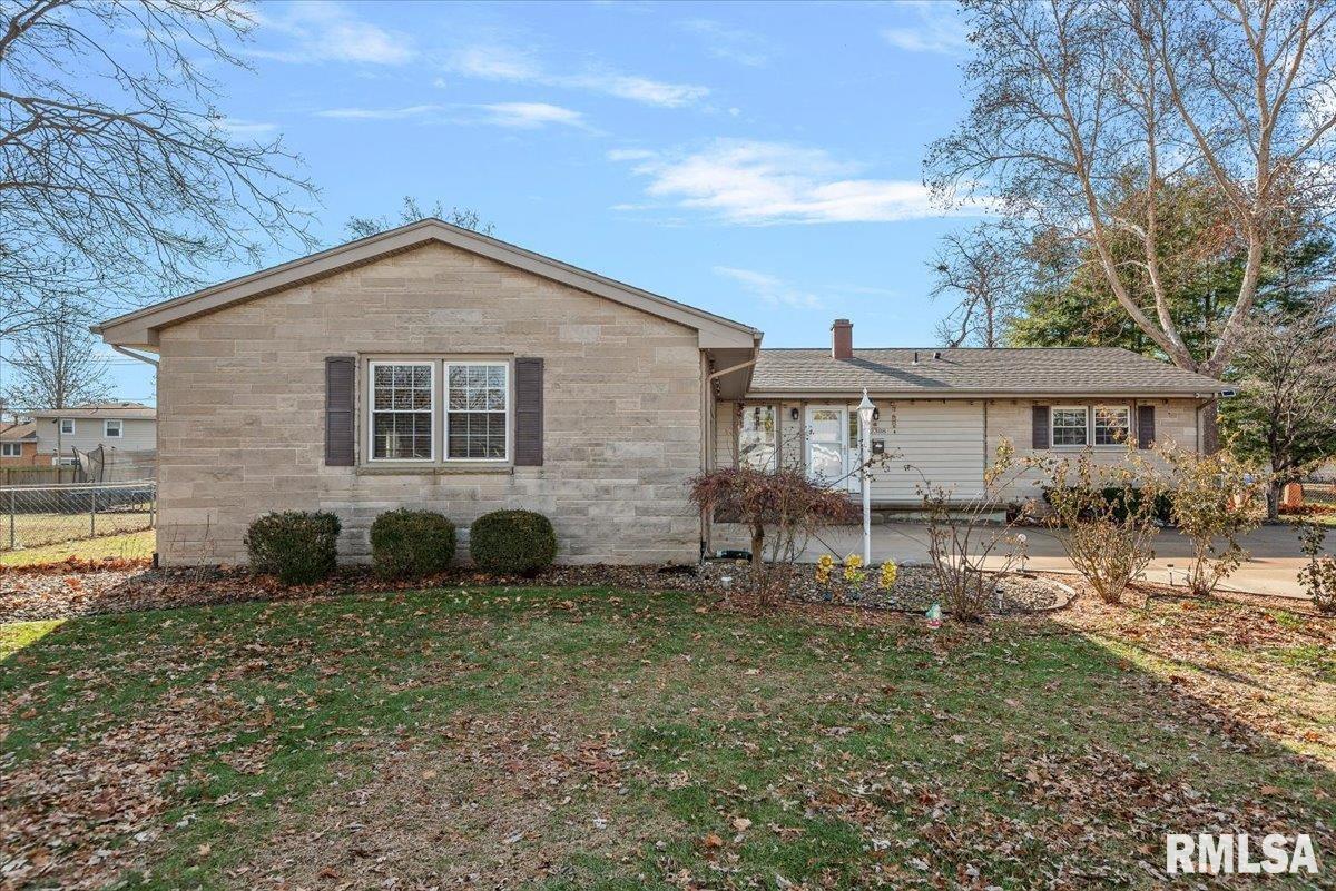 2308 Westview Drive Springfield, IL 62704 - Photo 2 of 37