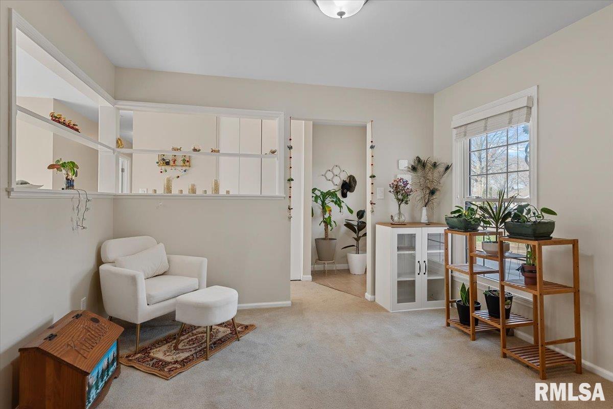 2308 Westview Drive Springfield, IL 62704 - Photo 6 of 37