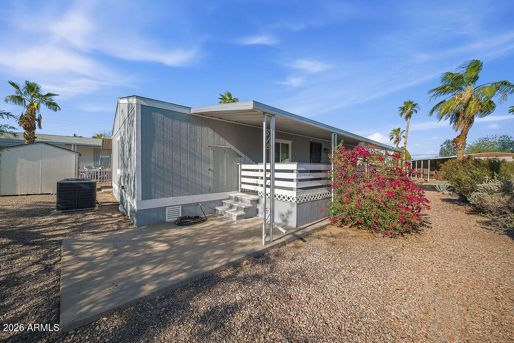 2000 South Apache Road, Unit 91 Buckeye, AZ 85326 - Photo 4 of 25 Covered porch