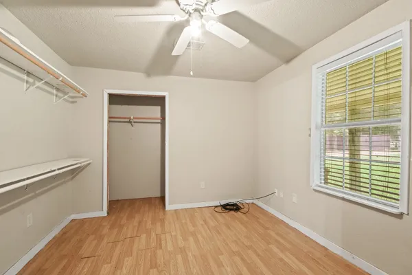 $2,400 | 432 County Road 4284, Dayton, TX 77535