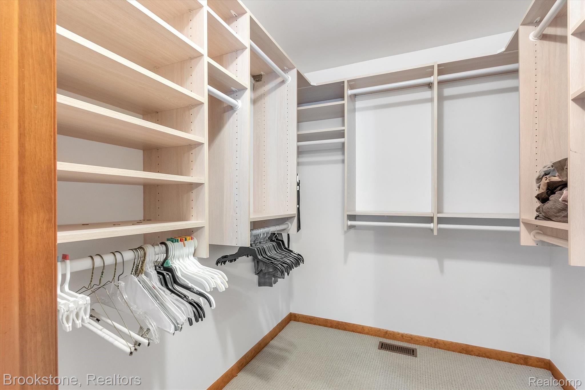 102 Maplefield Road Pleasant Ridge, MI 48069 - Photo 29 of 41 Huge walk-in closet