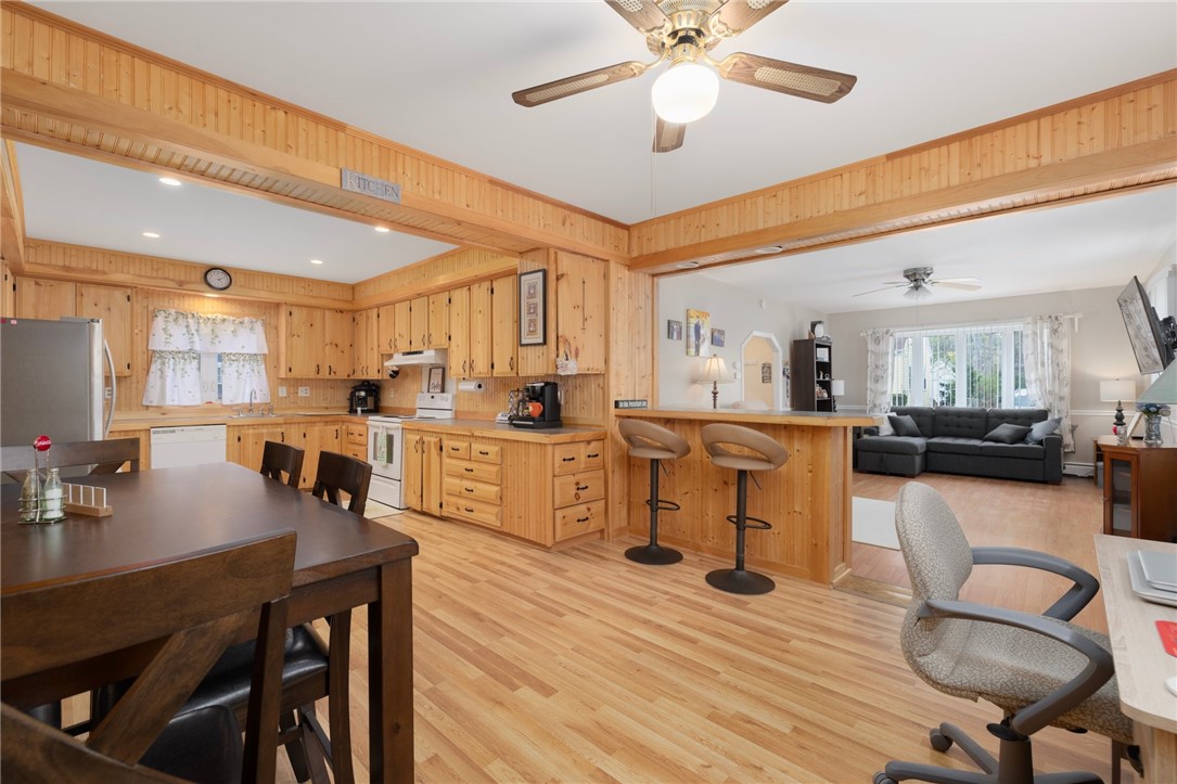 35 Appleton Street Cranston, RI 02910 - Photo 9 of 32 Gallery Image 9