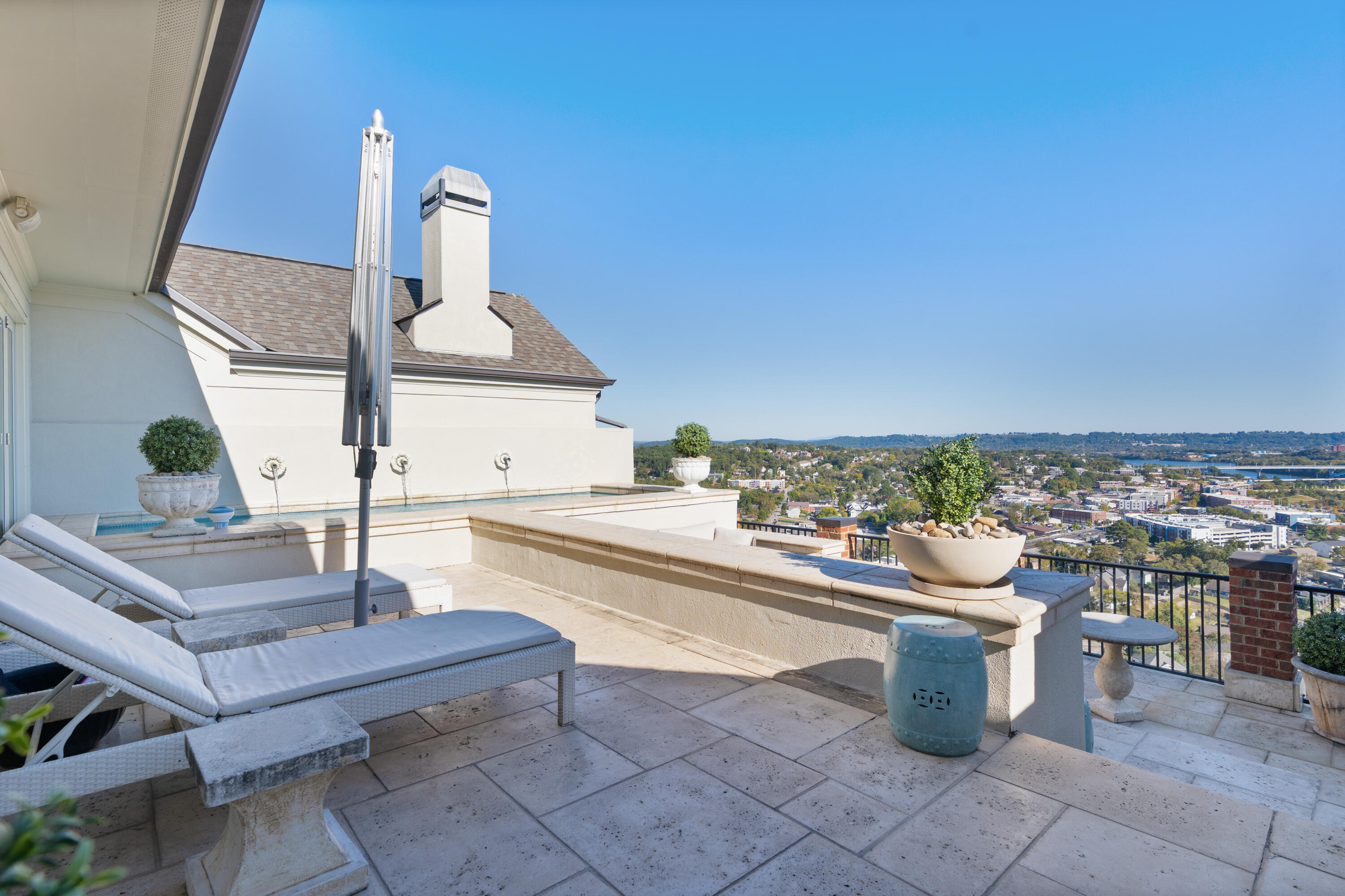 554 Whitehall Road, Unit 124 Chattanooga, TN 37405 - Photo 65 of 80 56 - 554 Whitehall_124 - Roof