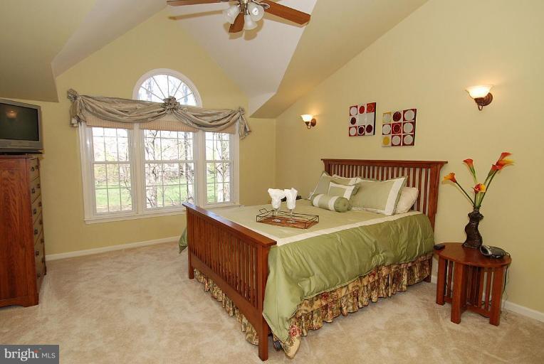 3803 Inverness Road Fairfax, VA 22033 - Photo 11 of 30 Master Bedroom
