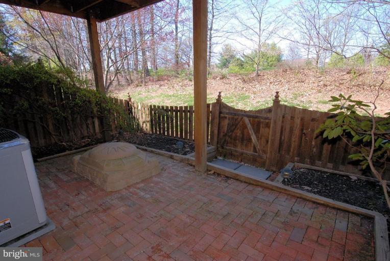 3803 Inverness Road Fairfax, VA 22033 - Photo 20 of 30 Patio