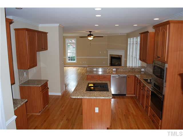 12401 Brandon Hall Drive Raleigh, NC 27614 - Photo 9 of 25 Kitchen