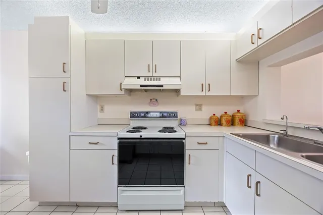 $145,000 | 7186 South Devon Drive, Unit 109, Fort Lauderdale, FL 33321