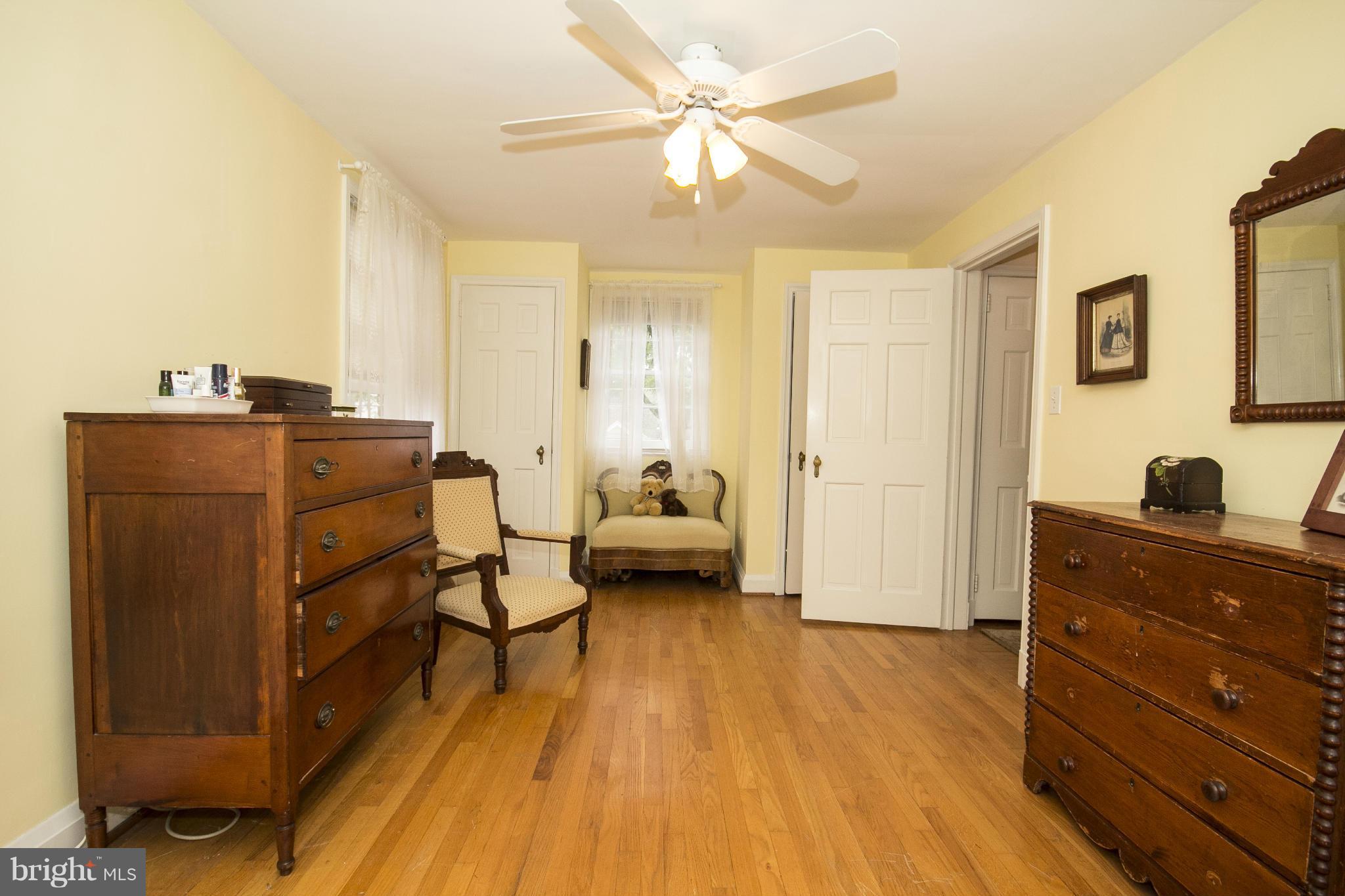 609 Overbrook Road Baltimore, MD 21212 - Photo 16 of 29 Bedroom